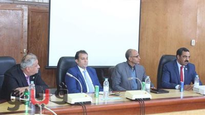 جلسة تنسيقية بجامعة جنوب الوادي لبحث التعاون المشترك مع وزارة المالية