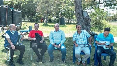 السفير المصري بتنزانيا يحضر مران الأهلي