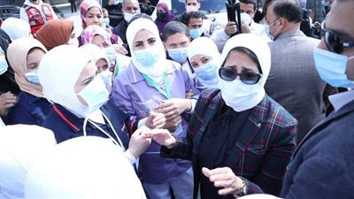 هالة زايد: طبيب الأسرة يقدم 85% من الخدمات للمنتفعين بالتأمين الصحي الشامل