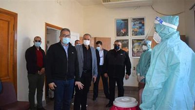 وزيرا السياحة والطيران يزوران مطار الغردقة.. إشادة تشيكلة بالإجراءات الاحترازية ضد كورونا.. وافتتاح مقر سحب عينات جديدة للسائحين المغادرين