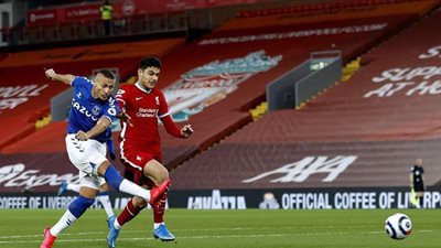 إيفرتون يتقدم على ليفربول 0/1 في الشوط الأول | صور