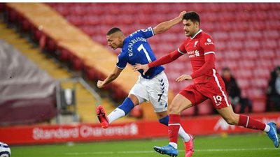 ليفربول يبحث عن التعادل مع إيفرتون بعد 60 دقيقة