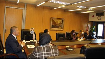 تحديث الصناعة يعقد ندوة تعريفية لعرض خطة مشاركة المركز في حياة كريمة