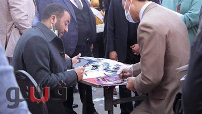 انتشار دعاية المرشحين في انتخابات محامين القاهرة الجديدة | صور