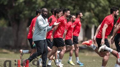 تدريبات بدنية متنوعة للاعبي الأهلي في تنزانيا