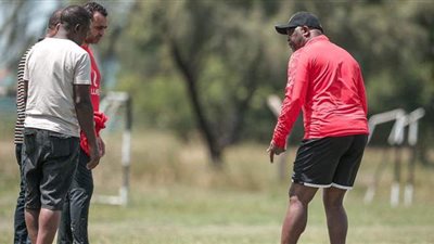 موسيماني يؤخر انطلاق مران الأهلي بسبب أرضية ملعب جيمخانا