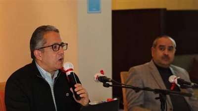 وزيرا السياحة والآثار والطيران المدني يبحثان مقترحات مستثمري مرسى علم