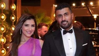 محمد سامي عن زوجته مي عمر: 