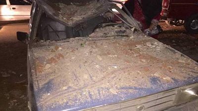 تهشم سيارة في انهيار عقار بالدقهلية