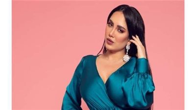 الراقصة اليسار: أسمع القرآن الكريم وأقرأ المعوذتين قبل الرقص | فيديو