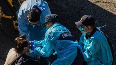 انخفاض عدد الإصابات بفيروس كورونا في بريطانيا