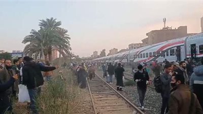 استئناف حركة القطارات بعد توقفها بمحطة أبو النمرس.. اعرف السبب