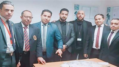 قلبها ميت.. ضبط راكبة هولندية بحوزتها كوكايين وأقراص مخدرة بمطار الغردقة