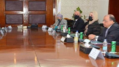 4 وزراء يناقشون جهود التخلص الآمن من نواتج تطهير الترع بالبحيرة