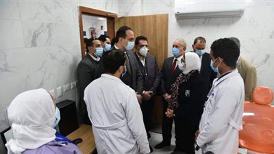 وزيرة الصحة تتابع مستوى التجهيزات والخدمات المقدمة للمرضى بالتأمين الصحي الشامل بالأقصر