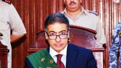 تأجيل محاكمة المتهمة بقتل زوجها أثناء نومه لحين ورود تقرير الطب الشرعي