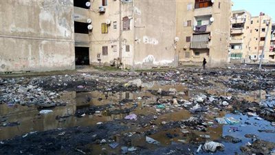 مياه جوفية وعمارات متهالكة.. أزمة عمرها 30 عاما بمساكن شطا في دمياط