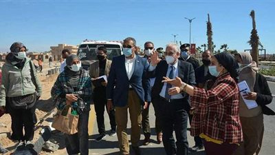 محافظ جنوب سيناء يتفقد عددا من المشروعات بطور سيناء | صور