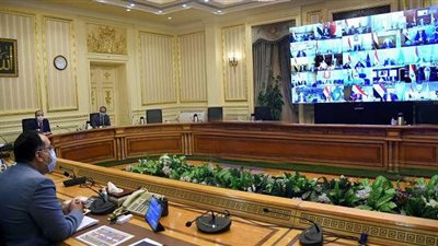 تفاصيل اجتماع مجلس المحافظين.. حظر تغيير استخدام الجراجات و