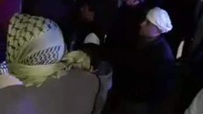 إنقاذ ٣ أشخاص من مركبي الصيد الغارقين في برج العرب