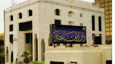 هل التعوذ من الشيطان أثناء الصلاة لعدم السرحان أمر جائز؟.. الإفتاء تجيب