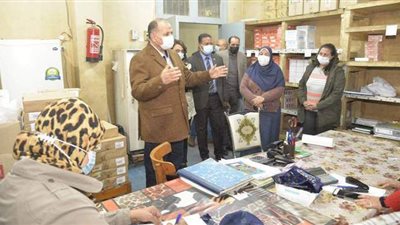 محافظ أسيوط يتفقد مخزن الأدوية الرئيسي بحي شرق | فيديو