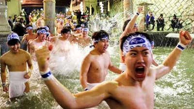 إجراءات كورونا تعرقل مراسم إحياء مهرجان العراة في اليابان