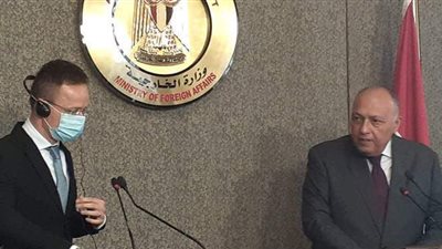 وزير خارجية المجر يكشف تكلفة صفقة القطارات المقدمة لمصر