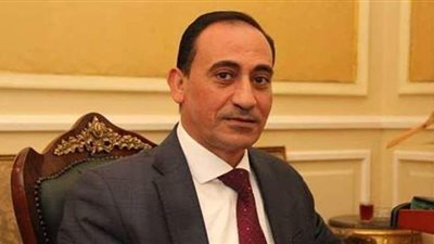 عبد الله زين الدين: أموال الشعب تهدر في رصف الطرق بالمحافظات