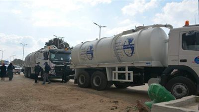 محافظ القليوبية يتفقد سيارات كسح جديدة بتكلفة ٦ ملايين جنيه