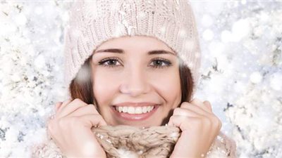 ماسكات طبيعية للاستمتاع ببشرة نقية ونضرة في عز البرد