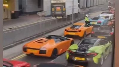 45 سيارة خارقة وراء هلع سكان هونج كونج | فيديو