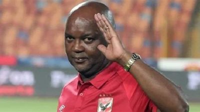 شادي محمد يوجه رسالة لمنتقدي موسيماني بعد الهزيمة من سيمبا التنزاني