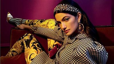 نصفها مصري والتاني خواجاتي.. تعرف على أبرز تصريحات تارا عماد مع منى الشاذلي