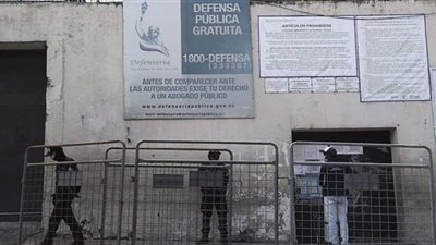 50 قتيلا على الأقل خلال تمرد داخل 3 سجون في الإكوادور