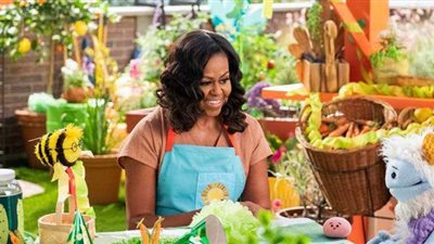 تفاصيل تعاون ميشيل أوباما مع 