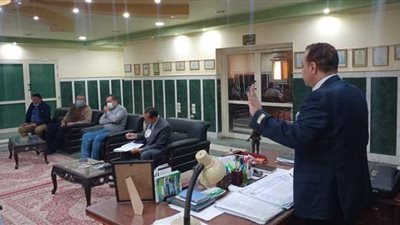 رئيس مدينة ملوي: لا مكان للمقصرين بيننا ومصلحة المواطن في المقام الأول