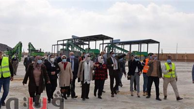 محافظ الدقهلية ونواب البرلمان في جولة بمصنع سندوب لتدوير القمامة