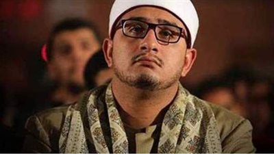 مخالفًا الأدلة الشرعية.. المقرئ محمود الشحات أنور يزعم رؤية الله في المنام.. هيئة كبار العلماء: 