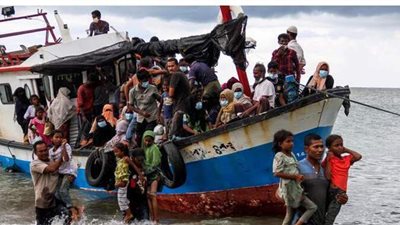 خفر السواحل الهندي ينقذ 81 من اللاجئين الروهينجا على متن قارب
