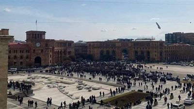 تحليق مكثف للطيران الحربي في سماء العاصمة الأرمينية يريفان