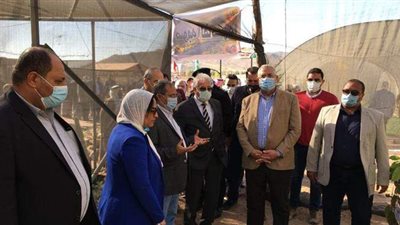 وزير الزراعة ومحافظ جنوب سيناء يفتتحان وحدة مركز بحوث الصحراء لتقديم الدعم الفنى بالطور