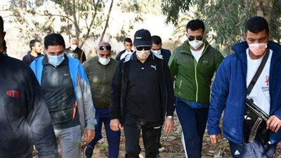 وزير الرياضة في زيارة  مفاجئة لمركز شباب القصر بالواحات البحرية | صور
