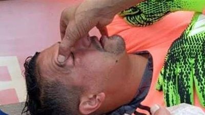 بعد الفوز على الزرقا بثلاثية.. حارس جمهورية شبين بين الحياة والموت | صور