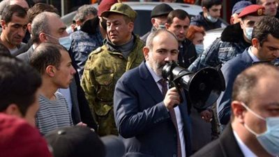 المعارضة الأرمينية تدعو رئيس الحكومة لتجنب سيناريو الحرب الأهلية