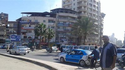 المواقف العشوائية أزمة تؤرق شوارع دمياط