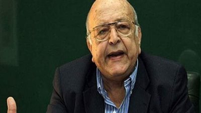 الأهلي ينعي حسين صبور