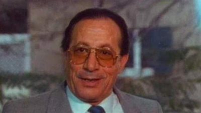 في ذكرى رحيل أبو بكر عزت.. مسيرة فنية لنجم من العصر الذهبي | فيديو