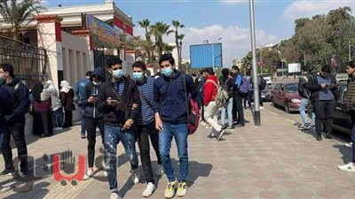 طالب بأولى ثانوي: 