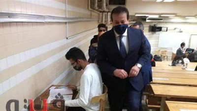 وزير التعليم العالي: محدش اشتكى من الامتحانات بالجامعات